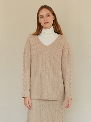 A TWO WAY CABLE KNIT TOP_BEIGE