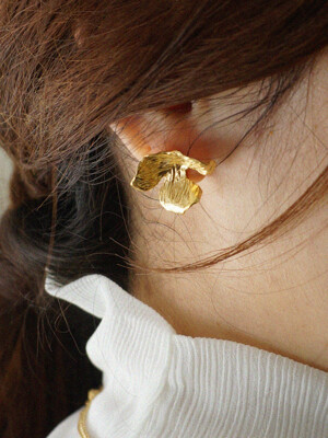 Sweet Pea Earring