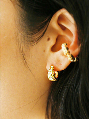 Plumpy core earrings Gold