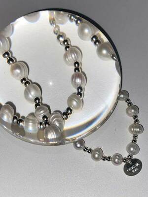 wrinkle pearl necklace