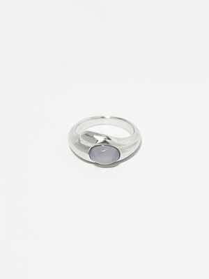 swell ring (chalcedony)
