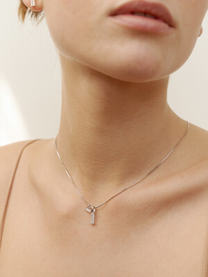 [GRAY Collection] Double Baguette Stone Slim Necklace