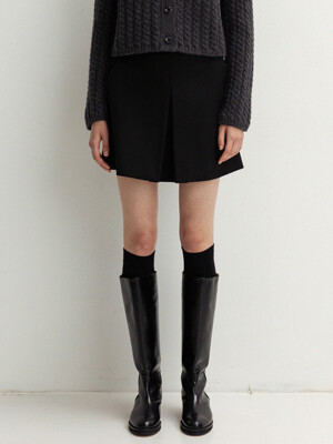 inverted pleat mini skirt (black)