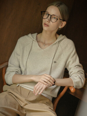 Mellow hooded v-neck knit_Cream