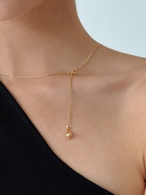 Silhouette drop necklace