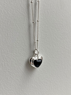Baby heart onyx necklace