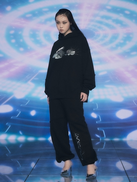 팬츠 - 아마듀 (AMARDEW) - FUTURE LOGO 3D ARTWORK PIPING JOGGER PANTS 조거팬츠_ZET BLACK