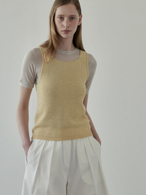 Square  sleeveless (Custard)