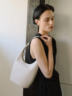 Medium Around hobo bag Ivory