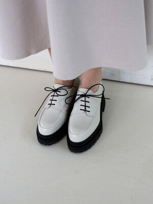 Brie loafer / ivory