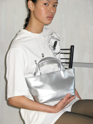 0001 Peasy Bag_Silver
