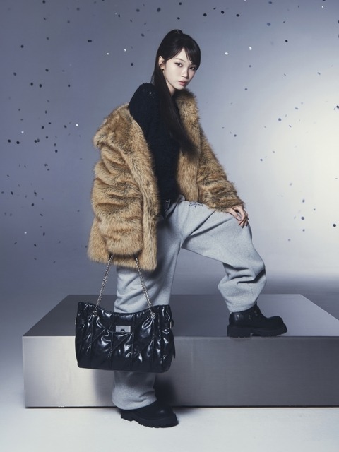 마뗑킴 BIAS QUILTED CHAIN SHOULDER BAG IN BLACK
