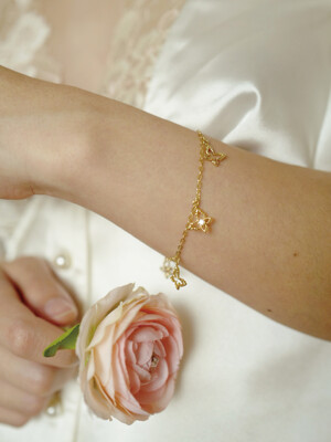tinkle fleur wing bracelet