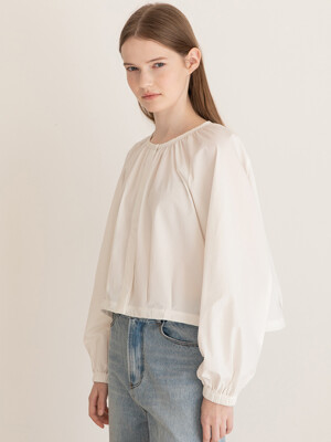 Round-neck outer blouse_White