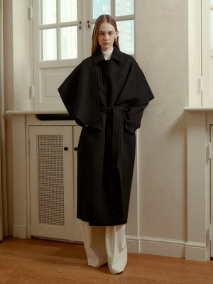 [리퍼브]COPPENHAGEN Fox Blended Handmade Muffer Hairy Wool Coat_Black