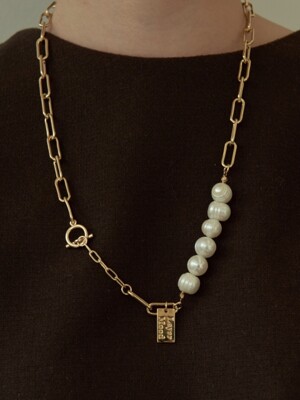 side pearl chain necklace-pearl