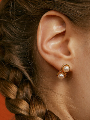 88 pearl Earrings