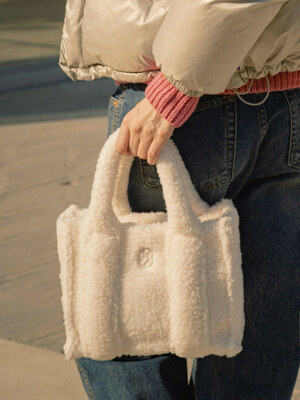 SIAC3015 shearing tote bag_Ivory