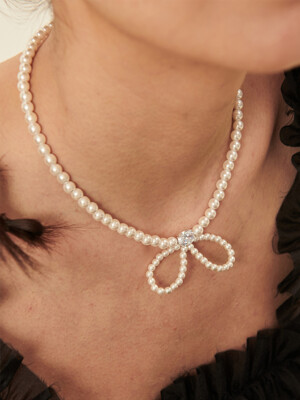 Peony pearl Necklace