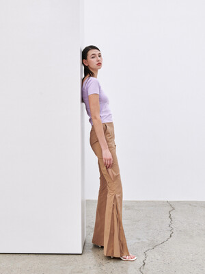 SLIT DETAIL FLARED PANTS_CAMEL