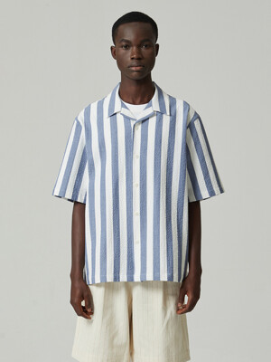 semi-over bold stripe seersucker half shirt_CWSAM24311BUX