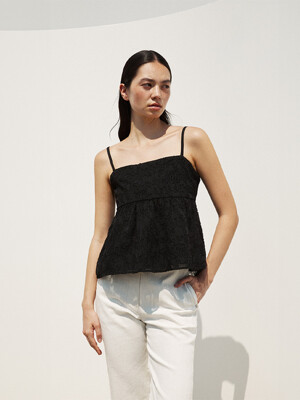 FLORAL EMBROIDERED LACE TOP