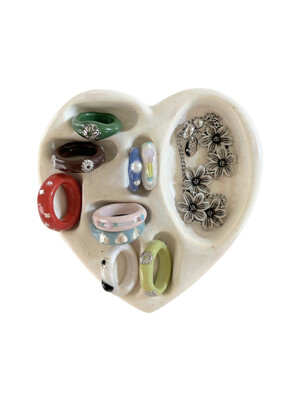 ceramic heart mix holder-oatmeal