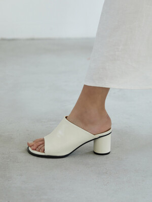 ROOMY SANDAL - PLAIN [C3S15 IV]