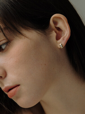 14K Lombardi square stud earrings