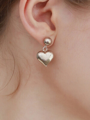 [단독]silver heart ball earring