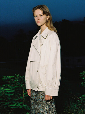 TWILL SHIRRING SHORT TRENCH JUMPER - CREAM