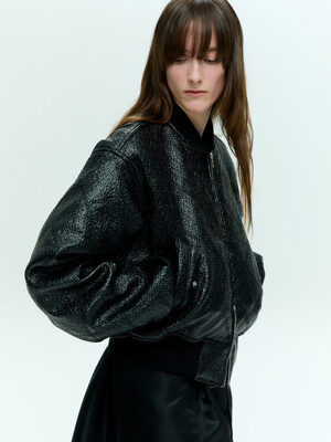 EMBROIDERY QUILTED PADDING MA-1 JACKET [BLACK]
