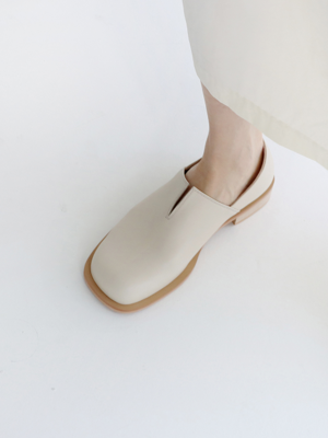 V Modern Loafer_21524_ivory