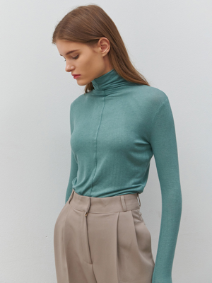 WOOL TURTLENECK T-SHIRT MINT