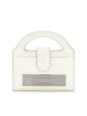HANDLE ACCORDION CHAIN WALLET IN IVORY