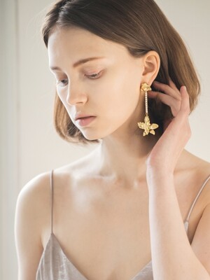 [Stella collection] Selene flower earring