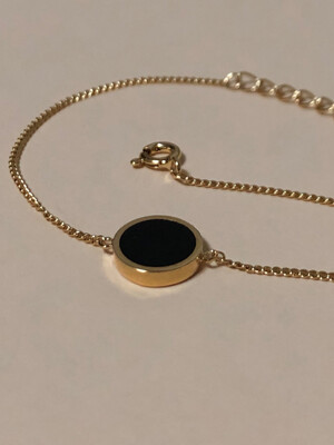 Onyx Circle Bracelet