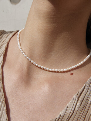 4x pearl necklace
