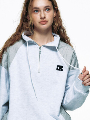 QUILTED BLOCK HALF ZIP-UP SWEATSHIRT_GREY