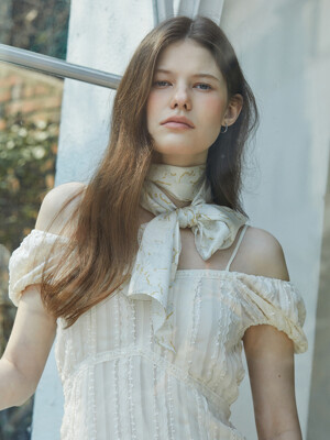 Creamy Cloud Long Petit Silk Scarf [PML-1422]