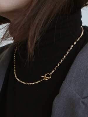 LL NECKLACE
