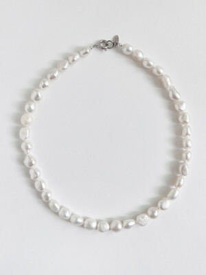 92.5% Classic Baroque Pearl Necklace