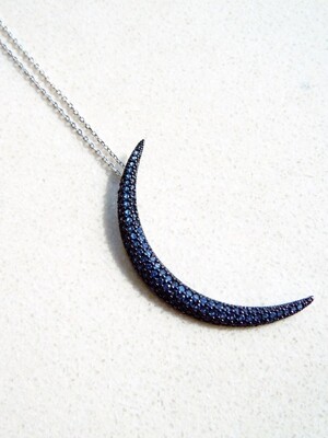 Blue Moon Necklace_BLUE