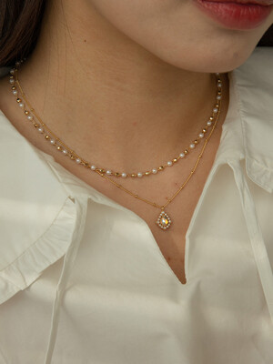Royal Pearl Necklace