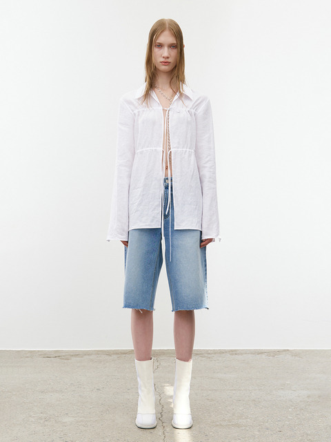 데님 - 스튜디오 테이블 (STUDIO TABLE) - WIDE SHORT DENIM, LIGHT BLUE
