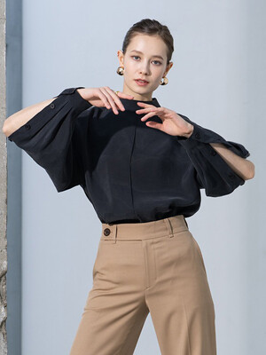 Drop shoulder buttons pointed blouse - black