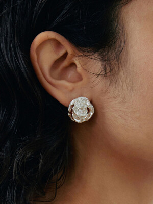 ROSE EARRING