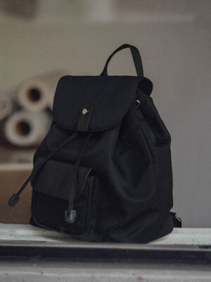 Assezde Backpack _ Black 백팩