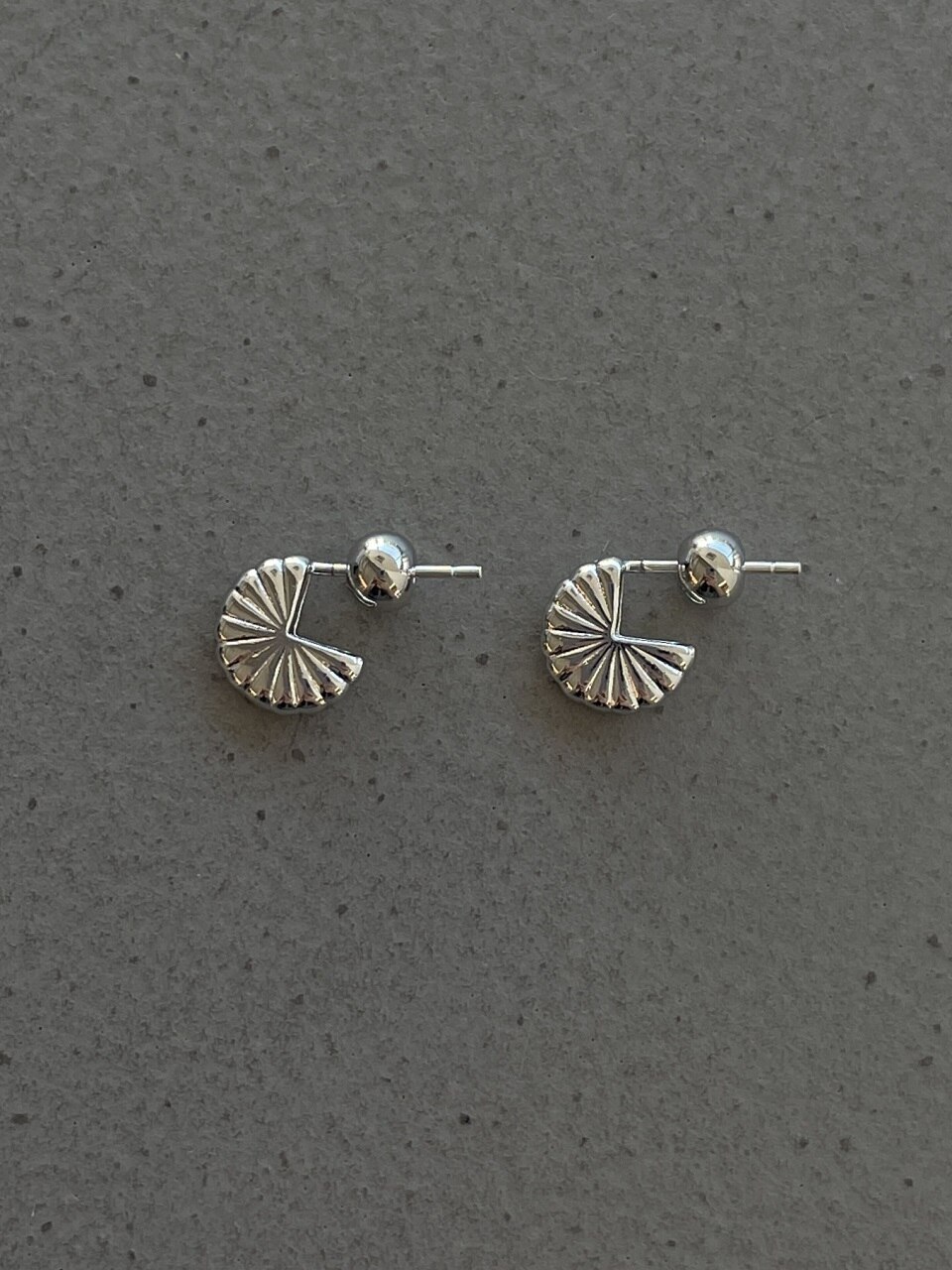 crunch silver earrings (2colors)