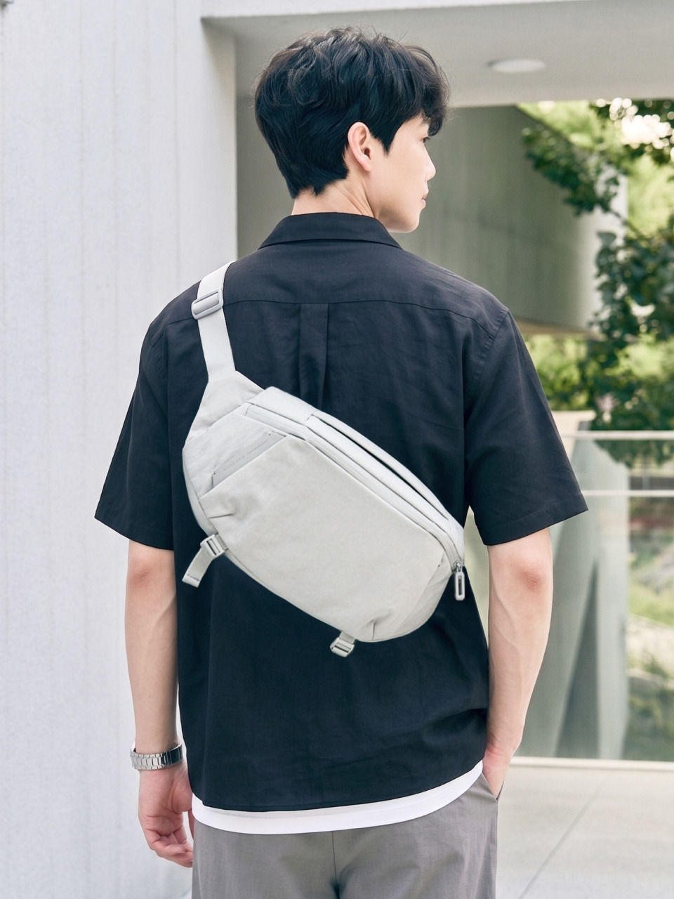 Сумка кросс-боди Stewart W20 Sling Tech с защитой RFID Cloud Grey